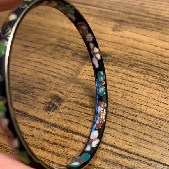 💥 4 for $10 💥 Floral Bangle - Picture 4 of 4